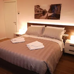 2 Navigli Bed & Breakfast